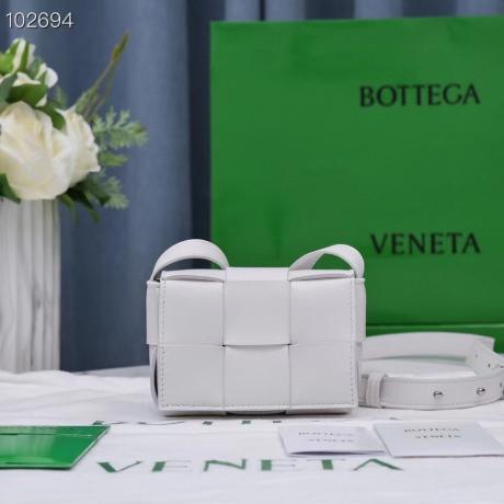 BOTTEGA VENETA ボッテガヴェネタ 5色斜め掛けレディース 本当に届くブランドコピーちゃんと届く安全後払い代引き店