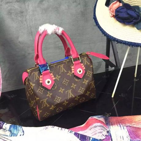 新入荷LOUIS VUITTON ルイヴィトン    ショルダーバッグ  斜めがけショルダー新入荷安いスーパーコピー代引き可能