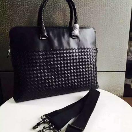 ブランド販売 ボッテガヴェネタ  Bottega Veneta   ショルダーバッグ  斜めがけショルダー トートバッグコピー代引き国内発送安全後払い