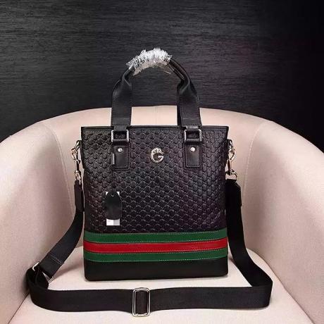 ブランド国内 グッチ  GUCCI  354073 メンズ ショルダーバッグ  斜めがけショルダー トートバッグスーパーコピー代引き
