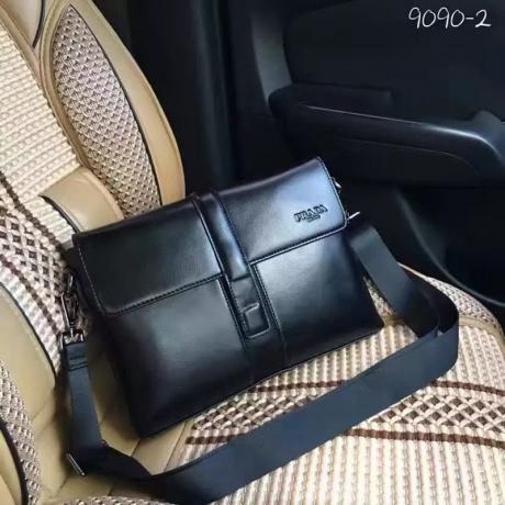 ブランド後払い プラダ  PRADA  9090-2 メンズ ショルダーバッグ  斜めがけショルダー偽物バッグ代引き対応