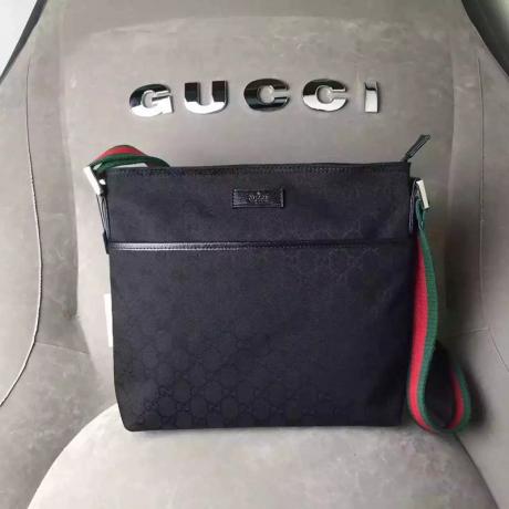 ブランド可能 GUCCI グッチ  189752-1 ショルダーバッグ  斜めがけショルダーコピー 販売口コミ