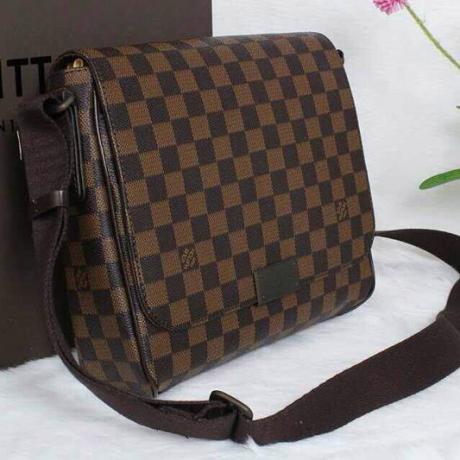 ブランド通販 ルイヴィトン  LOUIS VUITTON   斜めがけショルダー激安販売口コミ