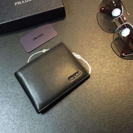 ブランド国内 プラダ PRADA  1M0678-1  短財布 ブランド通販口コミ