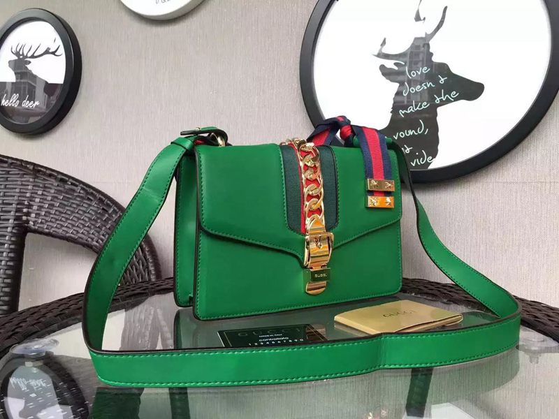 ブランド販売 グッチ  GUCCI  421882-5 ショルダーバッグ  斜めがけショルダー格安コピー口コミ