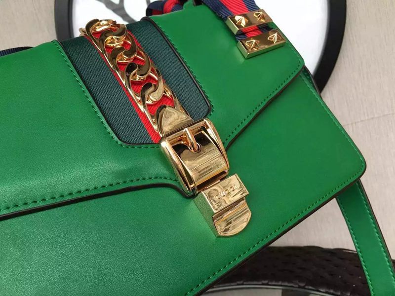ブランド販売 グッチ  GUCCI  421882-5 ショルダーバッグ  斜めがけショルダー格安コピー口コミ