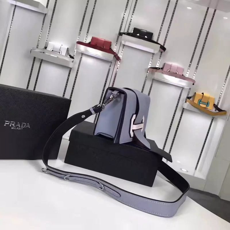 ブランド販売 プラダ  PRADA セール価格 1BA067-6 レディース ショルダーバッグ  斜めがけショルダースーパーコピー代引き国内発送
