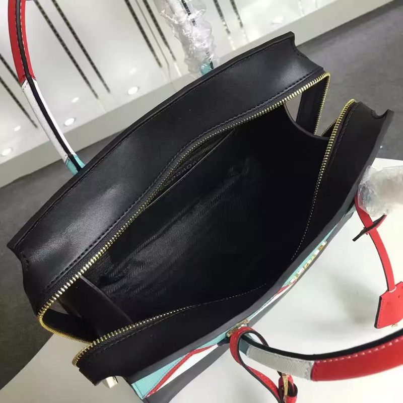 ブランド販売 プラダ  PRADA  1BA047-3 ショルダーバッグ  斜めがけショルダー トートバッグスーパーコピーブランドバッグ激安販売専門店