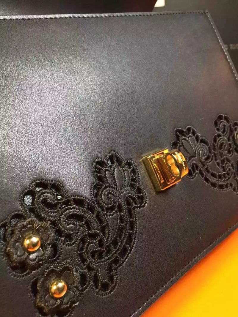 ブランド可能 Dolce & Gabbana ドルチェ & ガッバーナ 値下げ  斜めがけショルダー偽物代引き対応