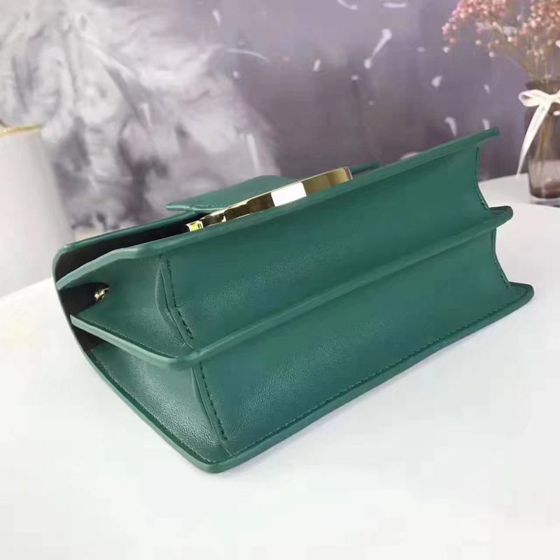 ブランド国内 フェラガモ Ferragamo セール価格 21F893-4 レディース ショルダーバッグ  斜めがけショルダー格安コピーバッグ口コミ