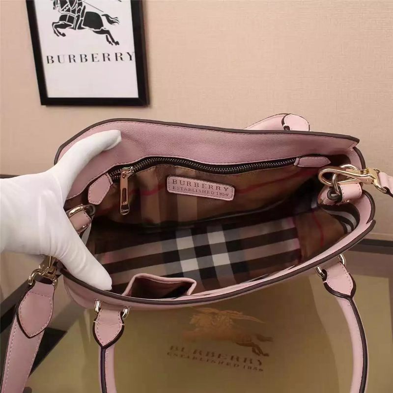 ブランド通販 バーバリー  BURBERRY  90221-4 ショルダーバッグ  斜めがけショルダー トートバッグ激安販売口コミ