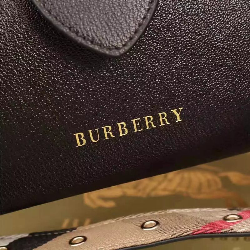 ブランド可能 BURBERRY バーバリー  37661-1 ショルダーバッグ トートバッグブランドバッグ通販