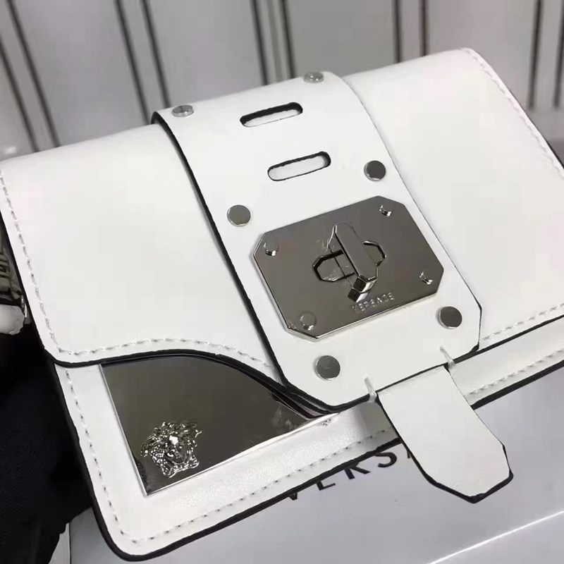 送料無料ブランド国内 Versace ヴェルサーチ  1611-4 レディース 白色ショルダーバッグ  斜めがけショルダー トートバッグスーパーコピーバッグ専門店