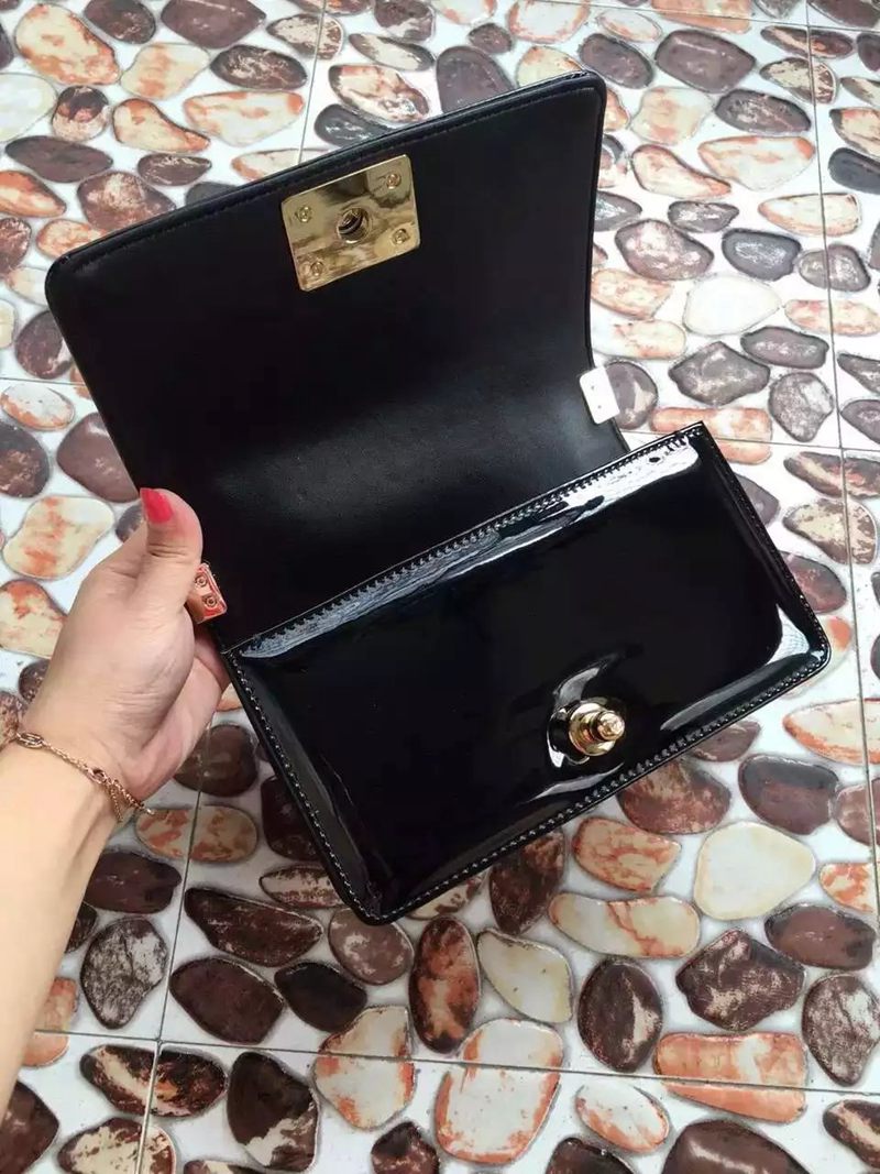 ブランド販売 シャネル  CHANEL   ショルダーバッグレプリカ販売バッグ