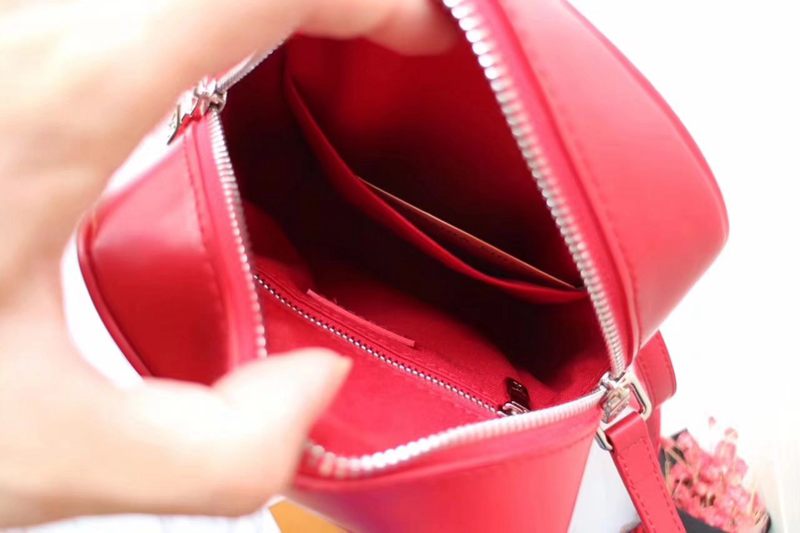 ブランド国内 ルイヴィトン  LOUIS VUITTON  M53435 メンズ ショルダーバッグスーパーコピーバッグ激安販売専門店
