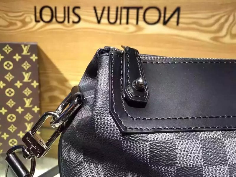 ブランド後払い ルイヴィトン  LOUIS VUITTON 値下げ 41348 メンズ ショルダーバッグバッグコピー最高品質激安販売