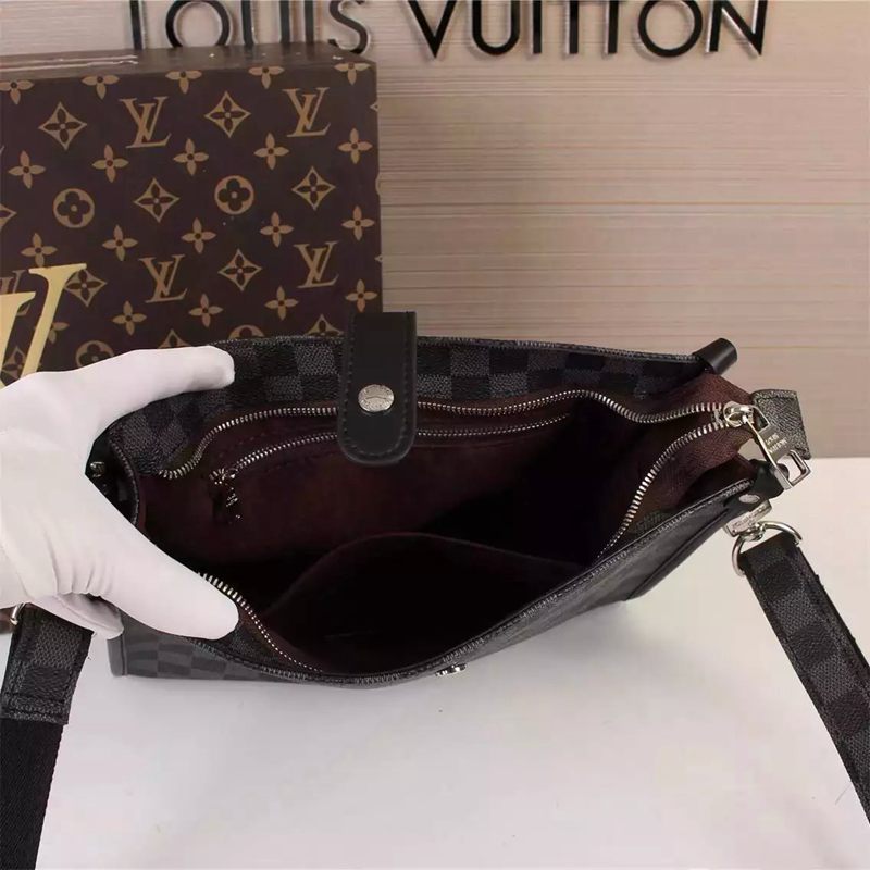 ブランド国内 ルイヴィトン  LOUIS VUITTON  40628-2 メンズ ショルダーバッグ  斜めがけショルダーブランドコピーバッグ専門店