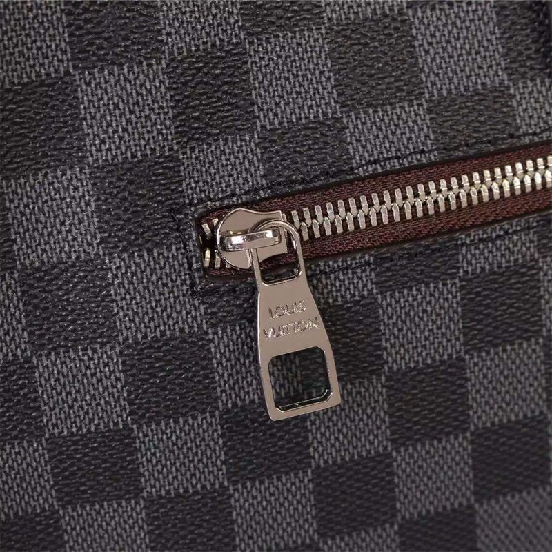 ブランド国内 ルイヴィトン  LOUIS VUITTON  40628-2 メンズ ショルダーバッグ  斜めがけショルダーブランドコピーバッグ専門店