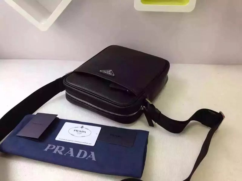 ブランド販売 プラダ  PRADA   メンズ 斜めがけショルダースーパーコピー激安販売専門店