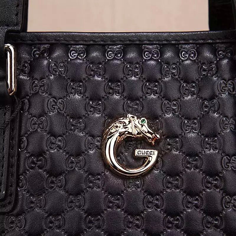 ブランド国内 グッチ  GUCCI  354073 メンズ ショルダーバッグ  斜めがけショルダー トートバッグスーパーコピー代引き