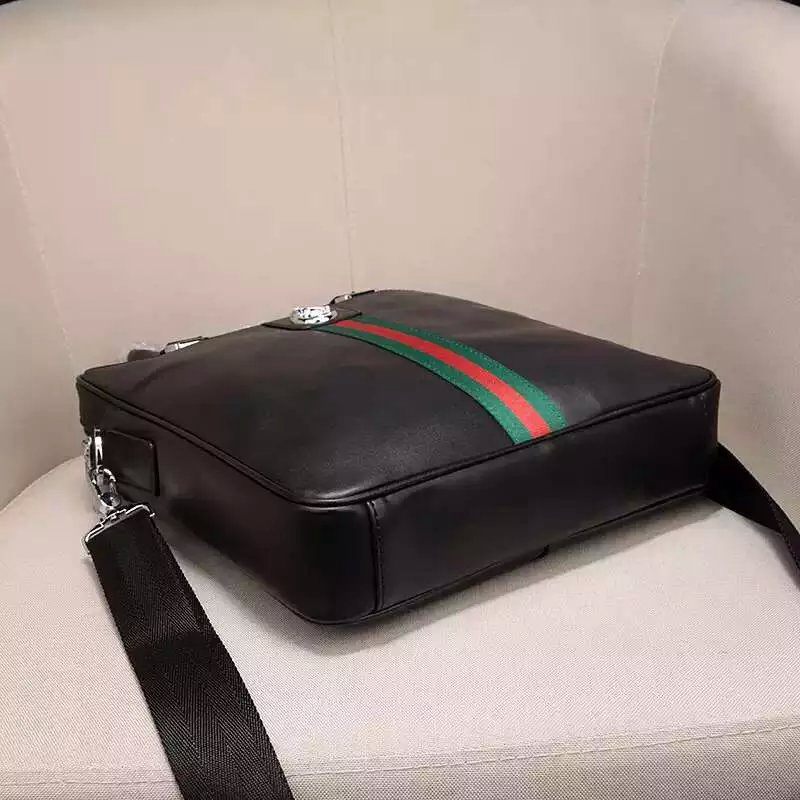 ブランド国内 グッチ  GUCCI  2700-2-2 メンズ ショルダーバッグ  斜めがけショルダー トートバッグバッグ偽物販売口コミ