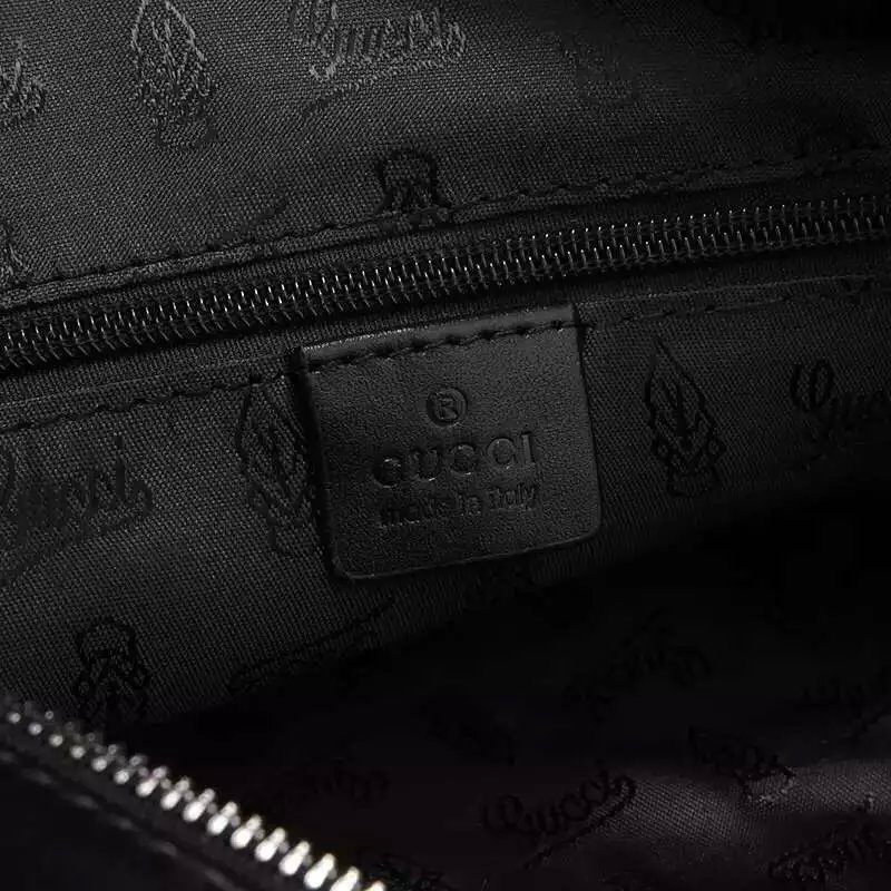 ブランド国内 グッチ  GUCCI  2700-2-2 メンズ ショルダーバッグ  斜めがけショルダー トートバッグバッグ偽物販売口コミ
