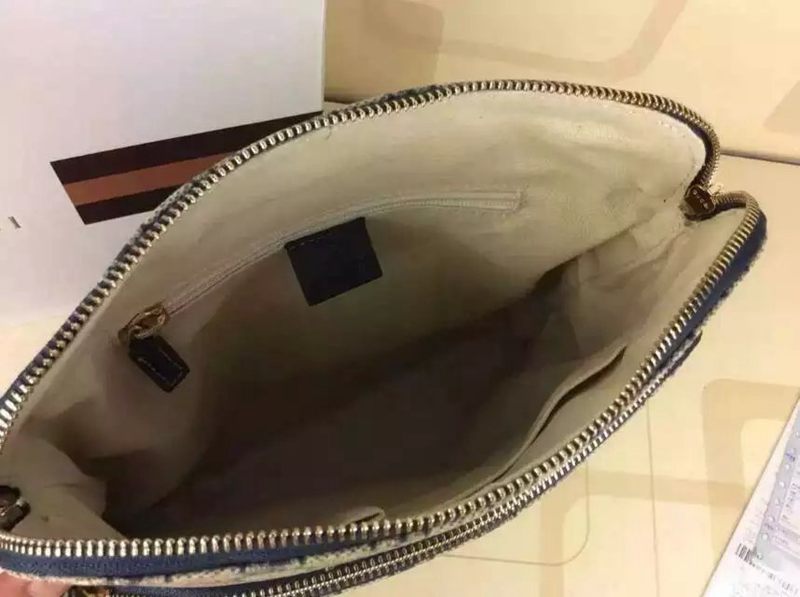 ブランド後払い グッチ  GUCCI セール価格 854364-2 ショルダーバッグ  斜めがけショルダーブランドコピー代引きバッグ