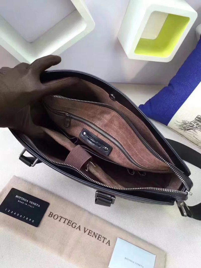 ブランド国内 ボッテガヴェネタ  Bottega Veneta   メンズ 斜めがけショルダー トートバッグ レプリカ販売バッグ