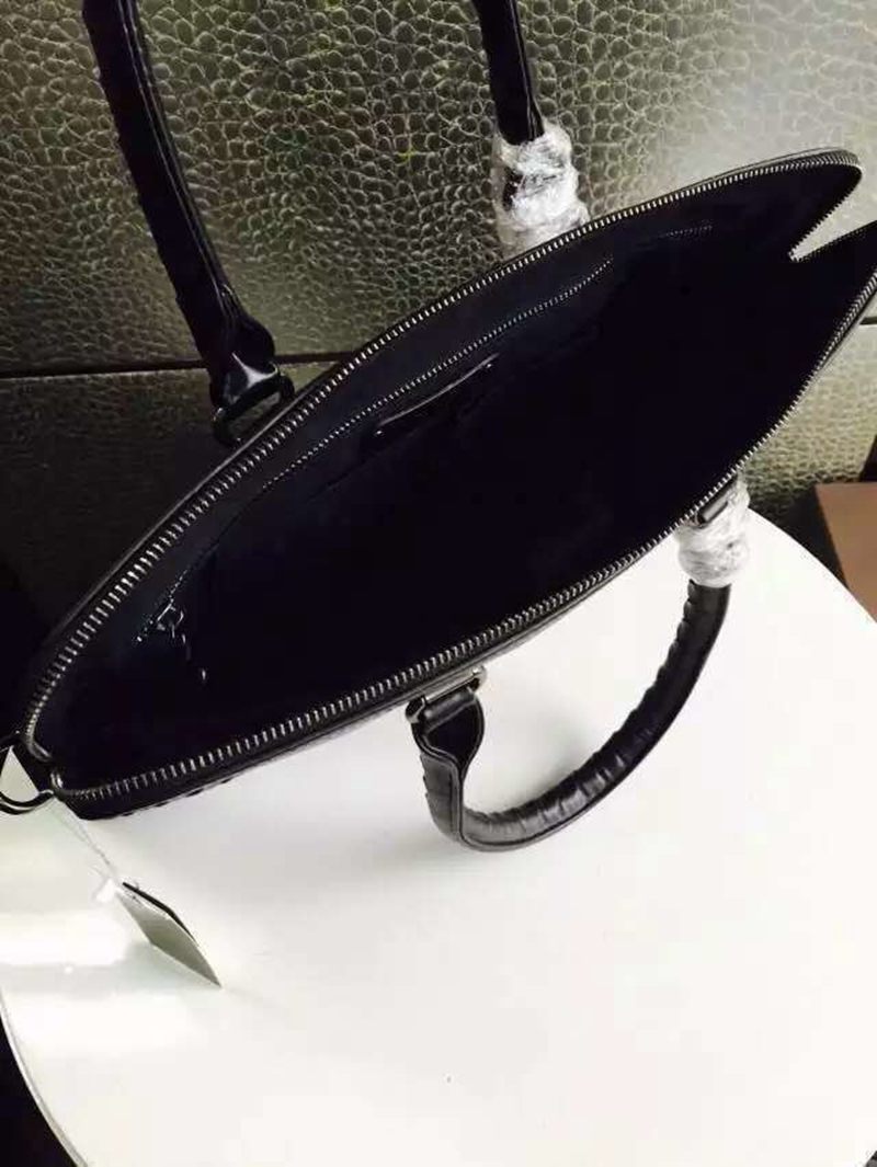 ブランド販売 ボッテガヴェネタ  Bottega Veneta   ショルダーバッグ  斜めがけショルダー トートバッグコピー代引き国内発送安全後払い