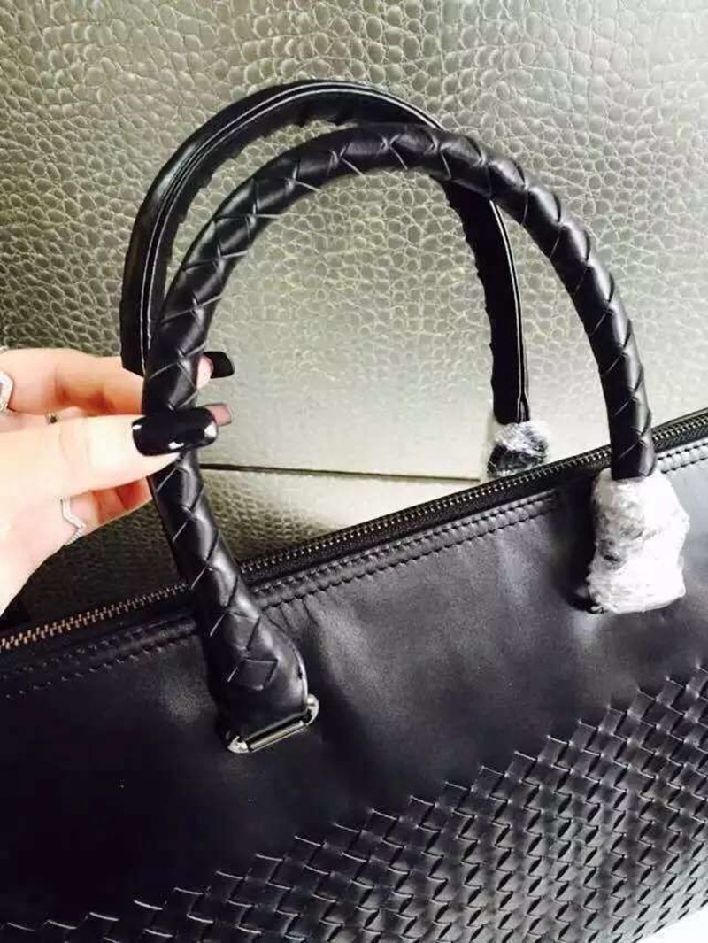 ブランド販売 ボッテガヴェネタ  Bottega Veneta   ショルダーバッグ  斜めがけショルダー トートバッグコピー代引き国内発送安全後払い