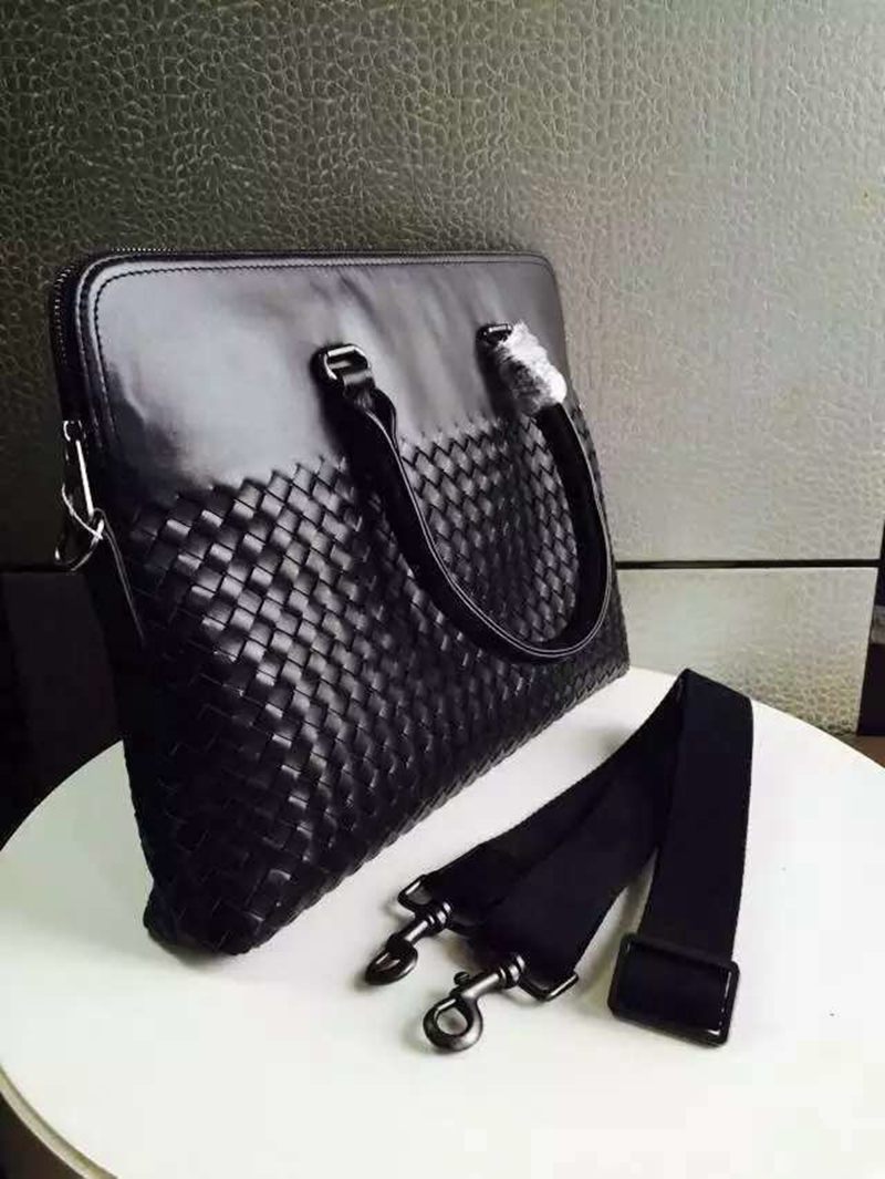 ブランド販売 ボッテガヴェネタ  Bottega Veneta   ショルダーバッグ  斜めがけショルダー トートバッグコピー代引き国内発送安全後払い