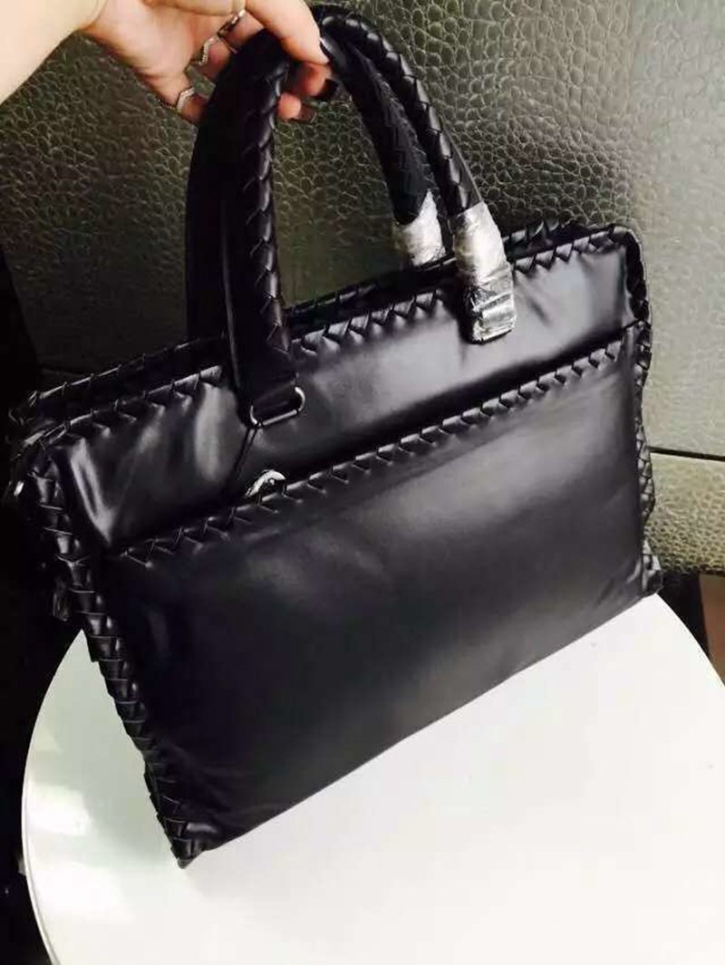 ブランド可能 Bottega Veneta ボッテガヴェネタ   ショルダーバッグ  斜めがけショルダー トートバッグスーパーコピーブランドバッグ激安販売専門店
