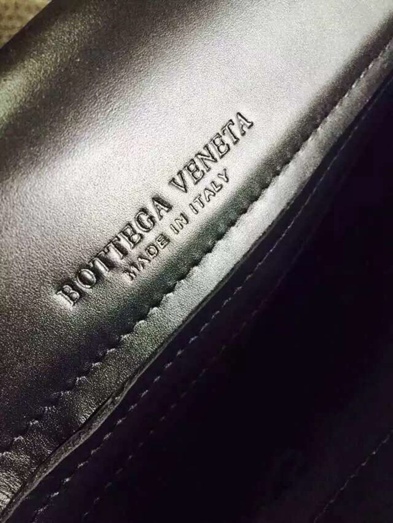 ブランド後払い ボッテガヴェネタ  Bottega Veneta   ショルダーバッグ  斜めがけショルダーブランドコピーバッグ安全後払い専門店