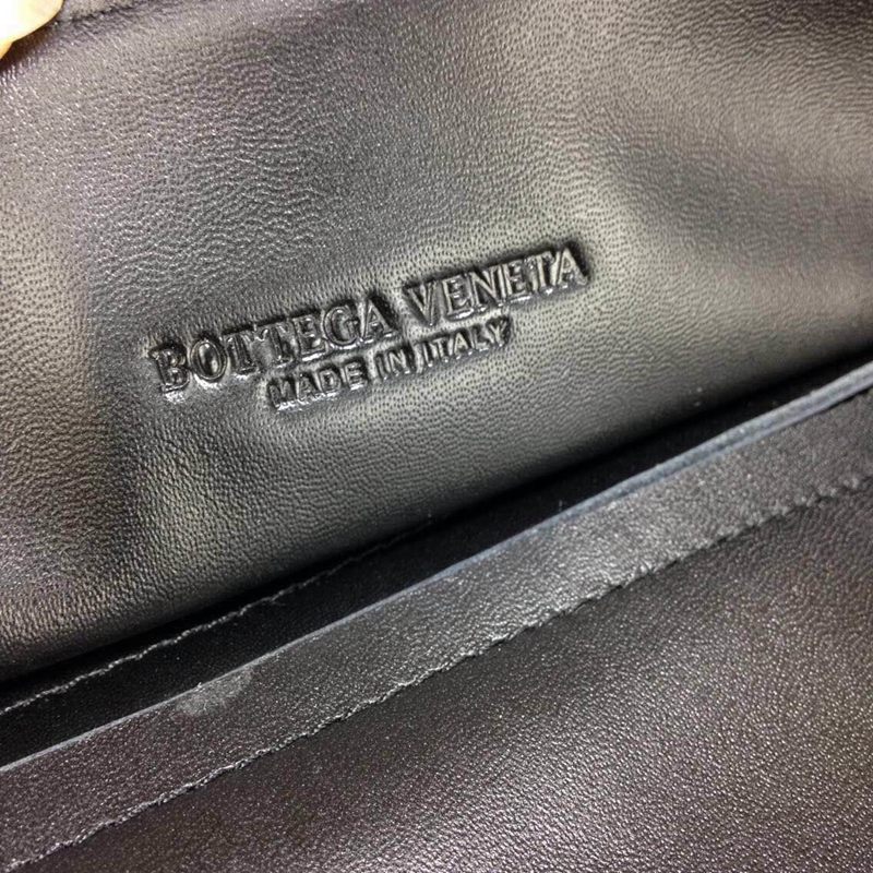 ブランド可能 Bottega Veneta ボッテガヴェネタ   ショルダーバッグ  斜めがけショルダースーパーコピー安全後払い