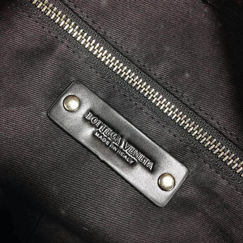 ブランド通販 ボッテガヴェネタ  Bottega Veneta   斜めがけショルダースーパーコピーブランド代引き