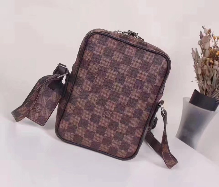 おすすめLOUIS VUITTON ルイヴィトン  M42703  メンズ レディース ショルダーバッグ新作ブランド通販口コミ