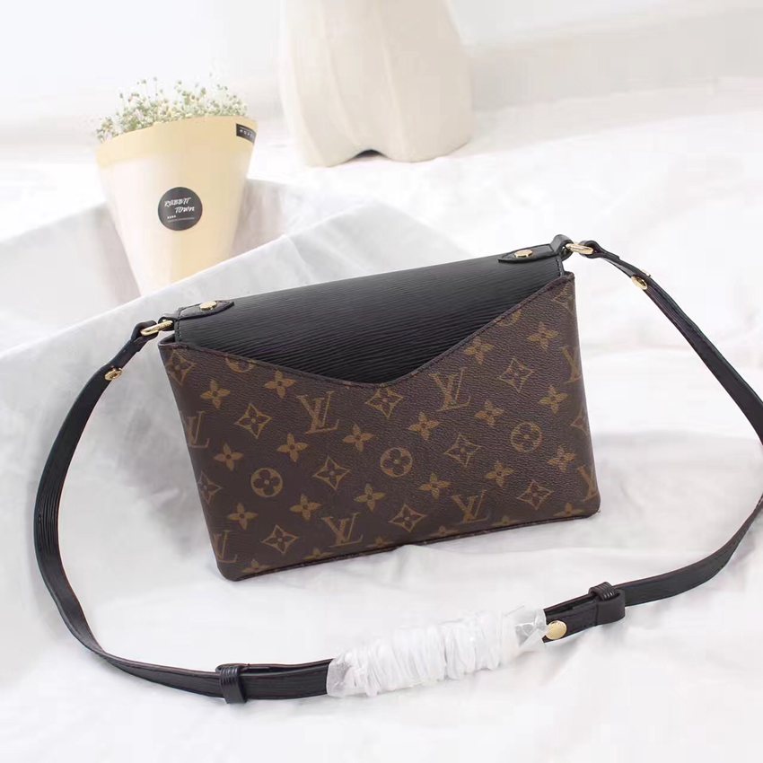 2018年秋冬 新作LOUIS VUITTON ルイヴィトン  M44033-2  レディース 斜めがけショルダー最高品質コピーバッグ