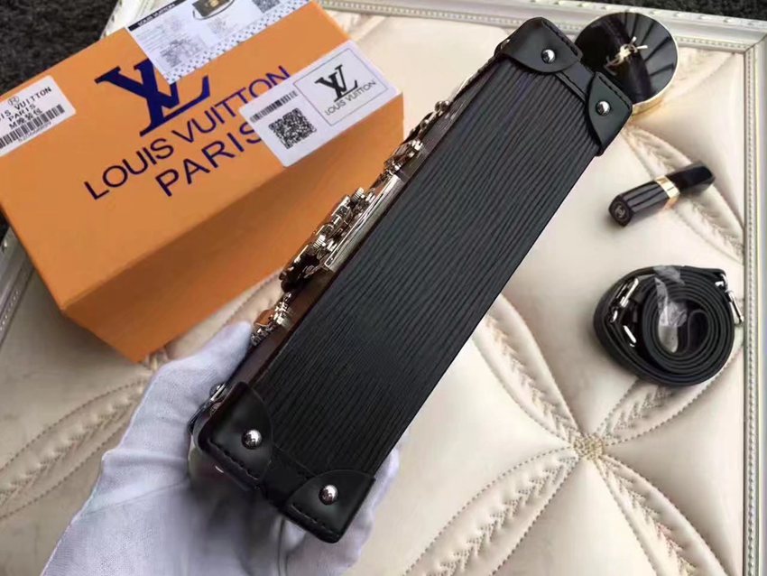 定番人気ルイヴィトン  LOUIS VUITTON セール価格 M40273-6  斜めがけショルダー国内発送格安コピー口コミ