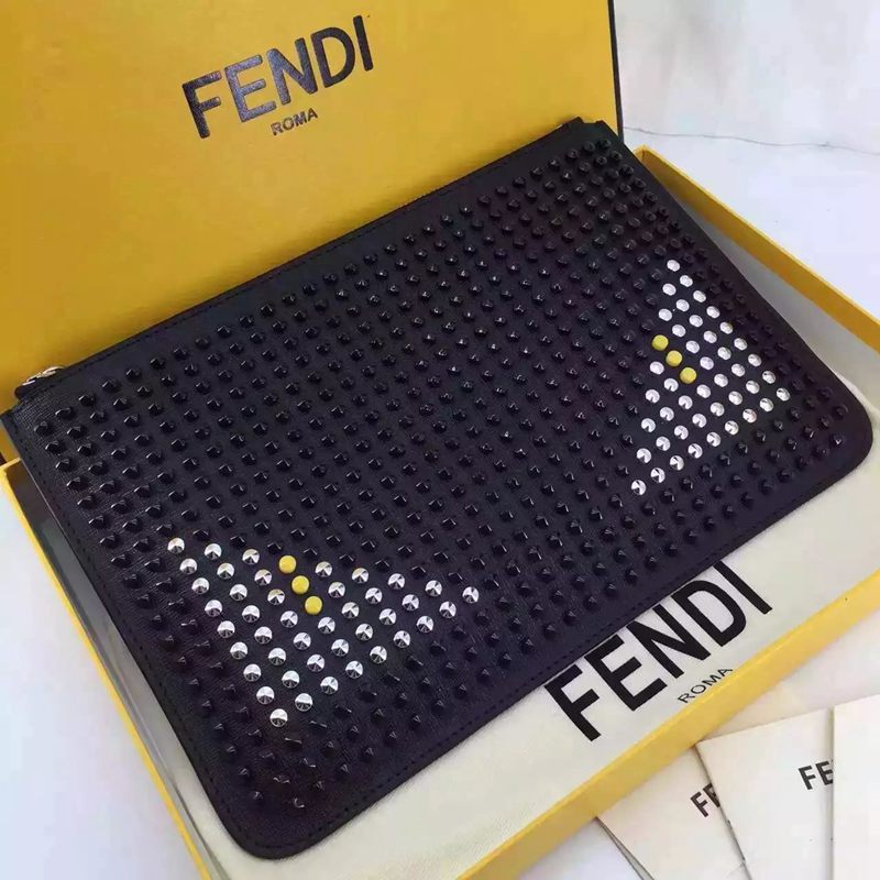 ブランド可能 FENDI フェンディ   クラッチバッグコピー代引き国内発送