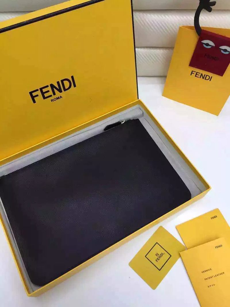 ブランド可能 FENDI フェンディ   クラッチバッグコピー代引き国内発送