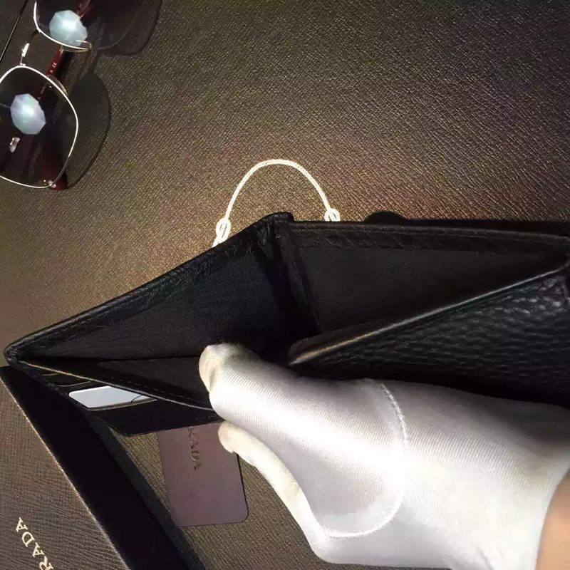 ブランド後払い プラダ PRADA セール価格 2M0739-1 短財布  コピーブランド激安販売専門店
