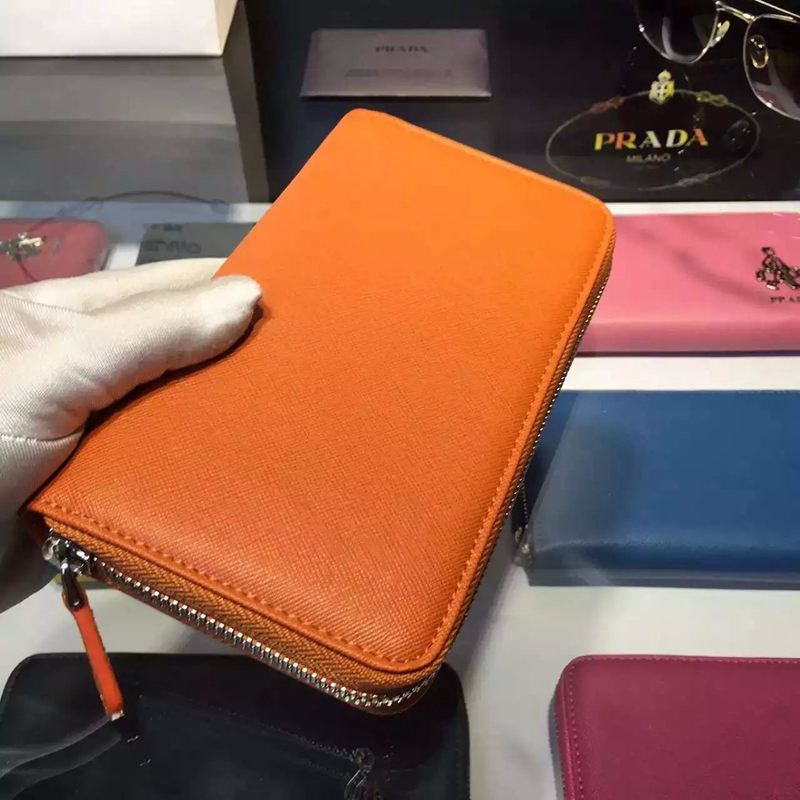 ブランド可能 PRADA プラダ セール価格 1M0506-4  長財布 スーパーコピーブランド代引き