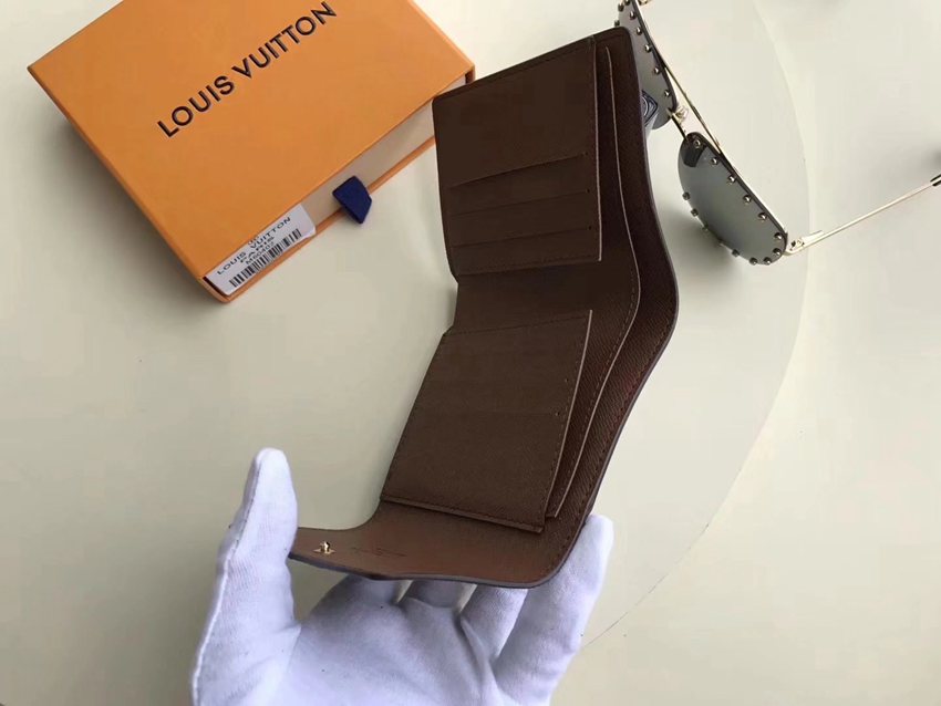 定番人気ルイヴィトン  LOUIS VUITTON 特価 M60402-1 短財布 三つ折り財布 2018年新作財布コピー代引き