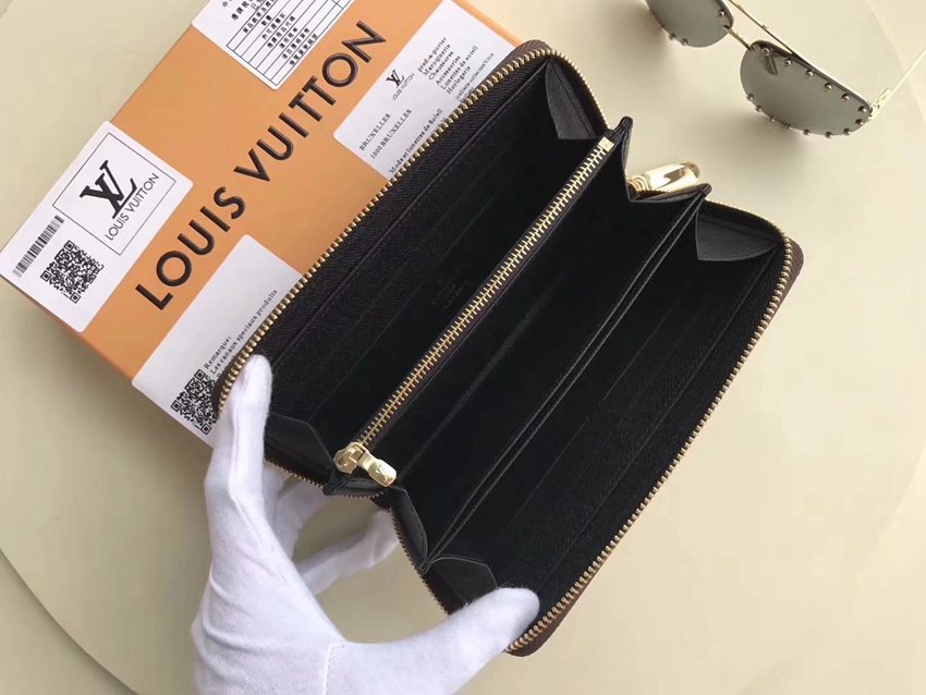 2018年新作LOUIS VUITTON ルイヴィトン  M67249 財布 長財布 偽物代引き対応