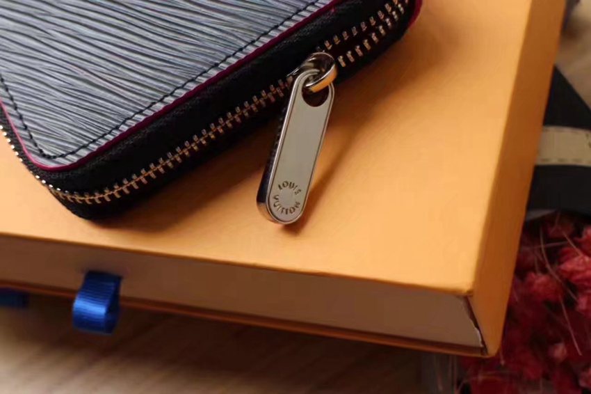 2018年新作ルイヴィトン  LOUIS VUITTON 値下げ M64838  長財布 国内発送スーパーコピー財布国内発送専門店