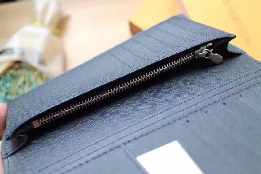 高評価 LOUIS VUITTON ルイヴィトン 値下げ M66933-1 長財布  レプリカ 代引き