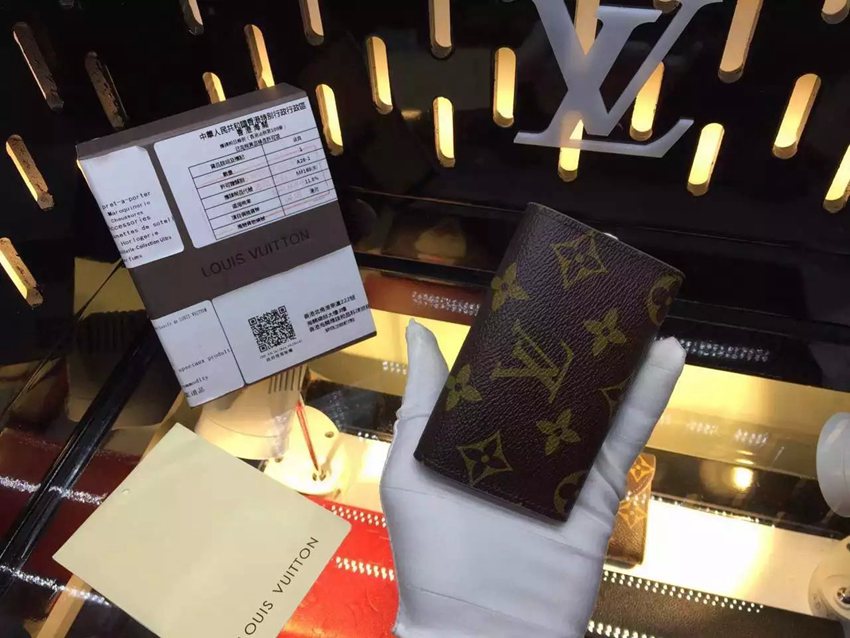 新入荷ルイヴィトン  LOUIS VUITTON  M62630-4   ブランドコピー財布安全後払い専門店