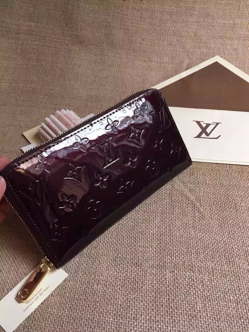 2018年新作LOUIS VUITTON ルイヴィトン  M60017-2   新入荷激安財布代引き