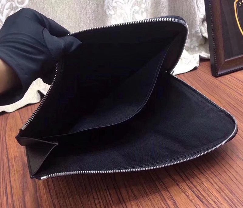 ブランド可能 LOUIS VUITTON ルイヴィトン   メンズ クラッチバッグレプリカ販売