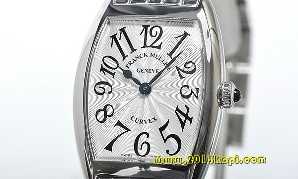 フランクミュラー FRANCK MULLER 腕時計1752QZ  トノーカーベックス